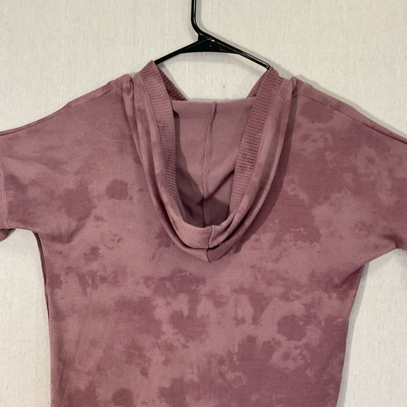 AEROPOSTALE Women’s sweater; medium , hooded, Rose colour.EXCELLENT CONDITION - Picture 7 of 11